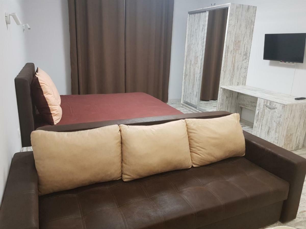 Silver Star Apartment 40M Uzhhorod Εξωτερικό φωτογραφία